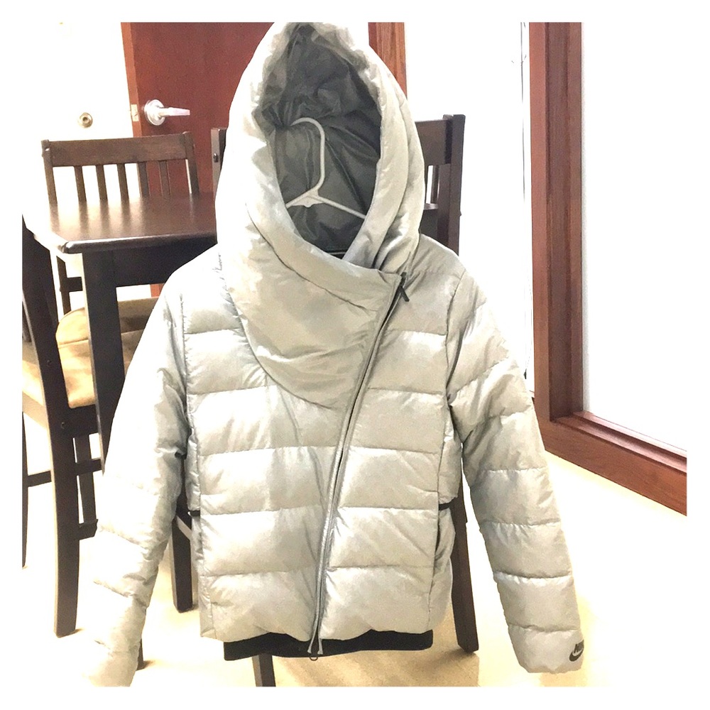 Women’s small gently worn Nike jacket
